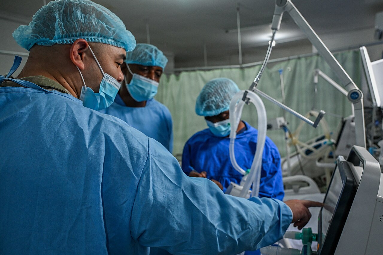 ICU / Ventilator Ambulance in Delhi