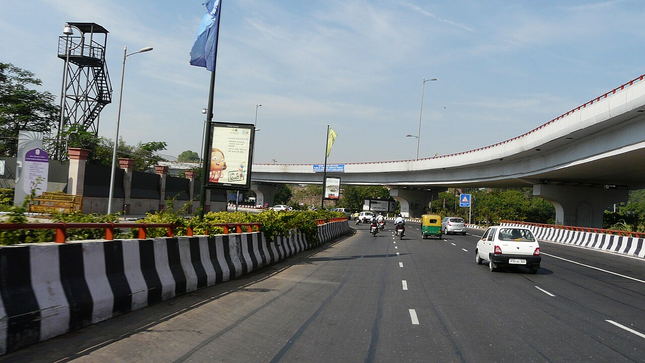 Outstation Ambulance in Delhi